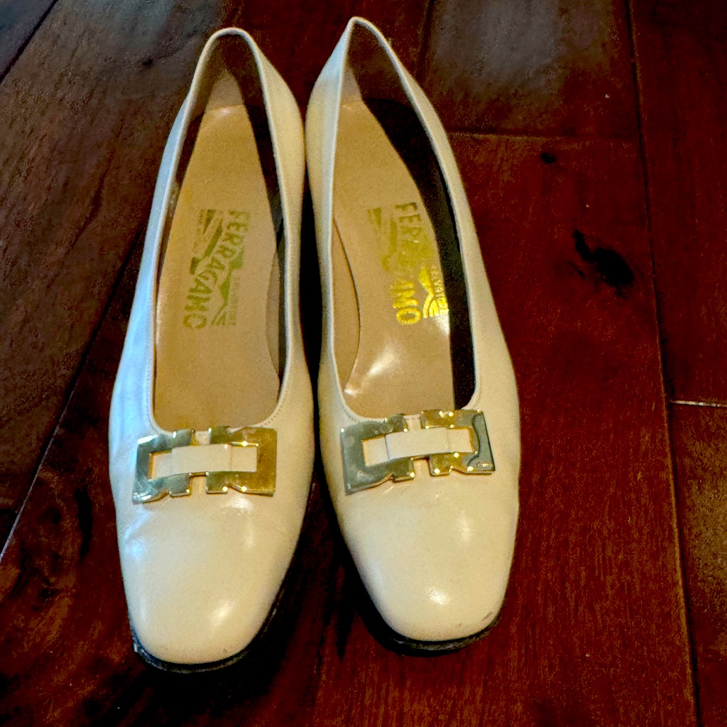 Salvatore Ferragamo Women’s Shoes Size 8b